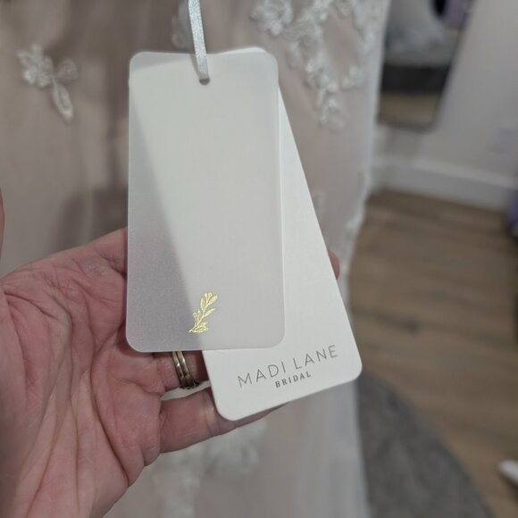 Madi Lane Junie wedding dress size 20 in mocha - Picture 13 of 17